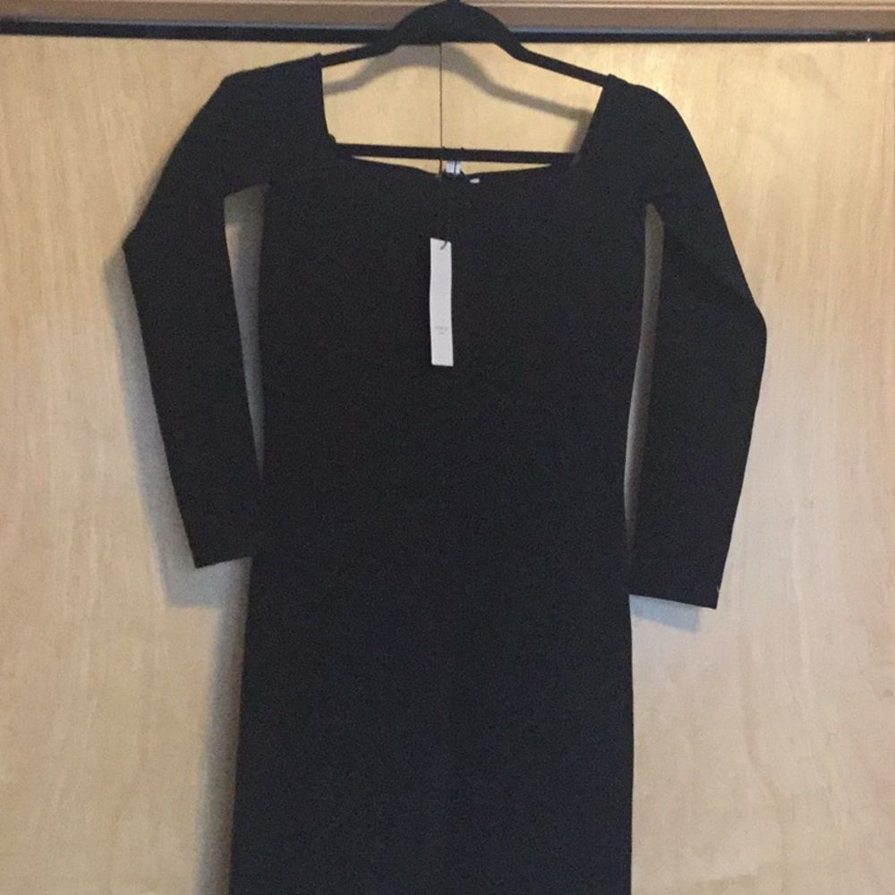 Omorose Off The Shoulder Dress Elizabeth and James - Picture 4 of 12